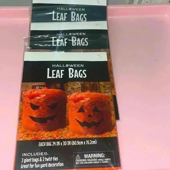 🆕 Halloween Treat and Leaf Bags Bundle - Picture 2 of 5